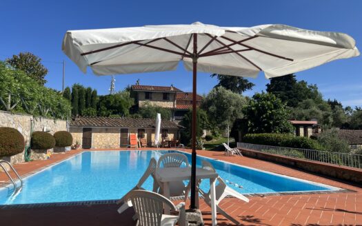 Meravigliosa villa con piscina e vista mozzafiato